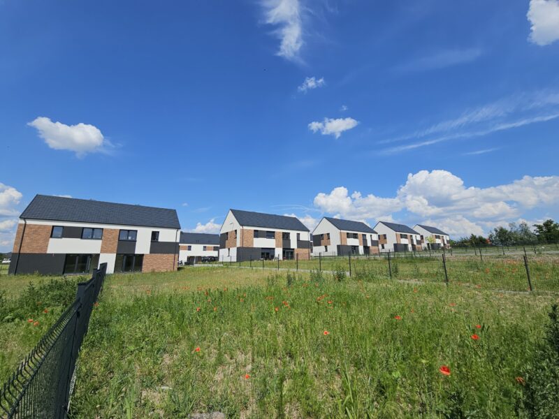 20240527_142727 20240527_142727